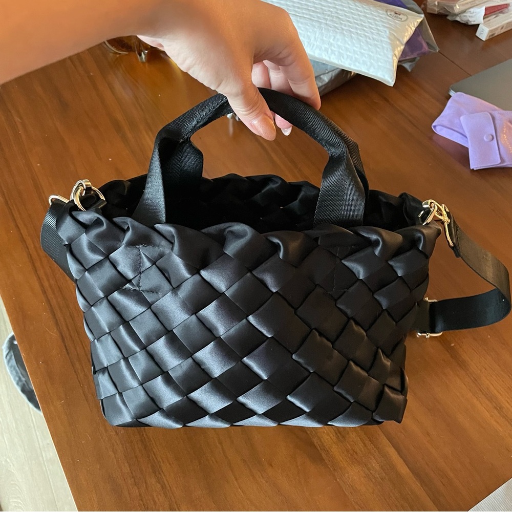 Black Woven Top Handle Bag w Strap
